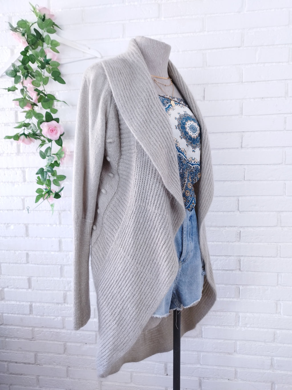 Vintage Long Cardigan — Wool Blend, Open Front, Jacquard Back & Excellent Condition