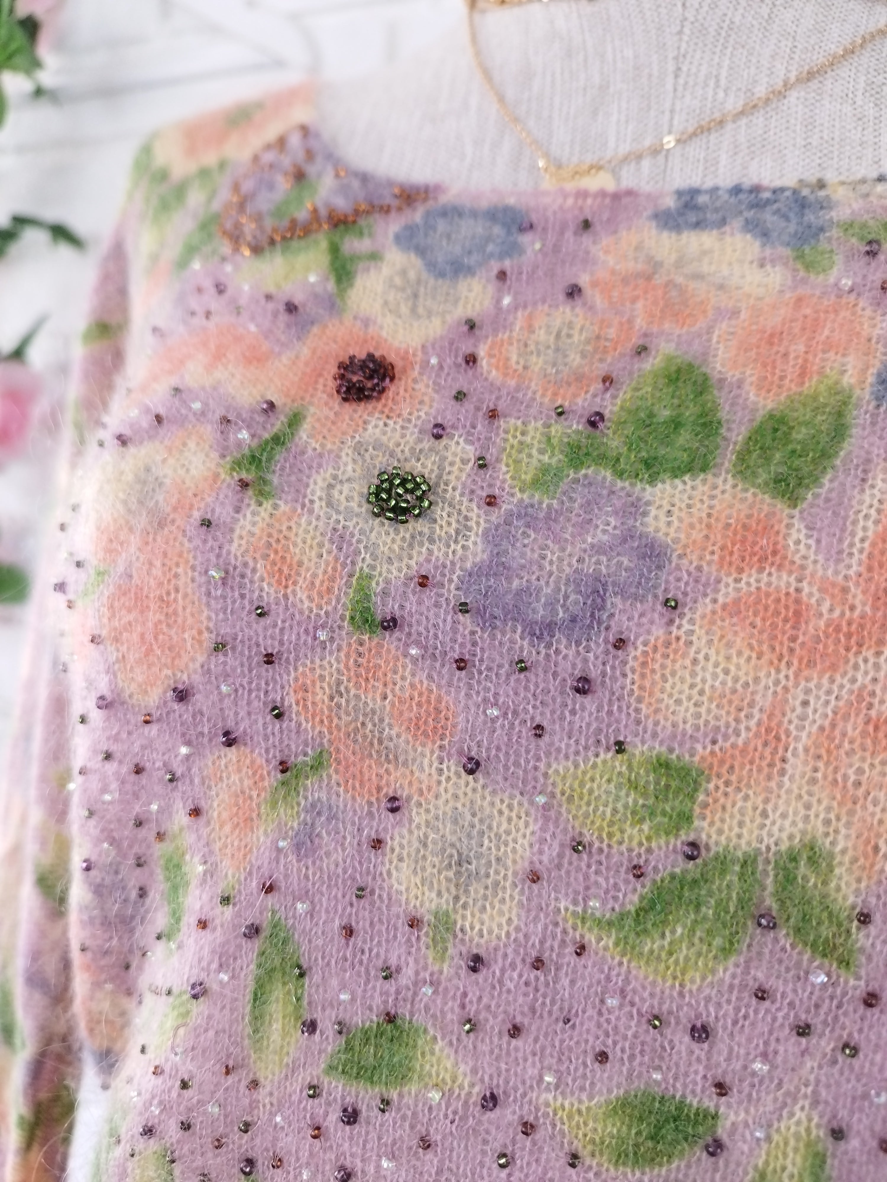 Vintage 90s Floral Mohair Sweater — Virgin Wool, V-Neck, Fitted Silhouette & Excellent Condition