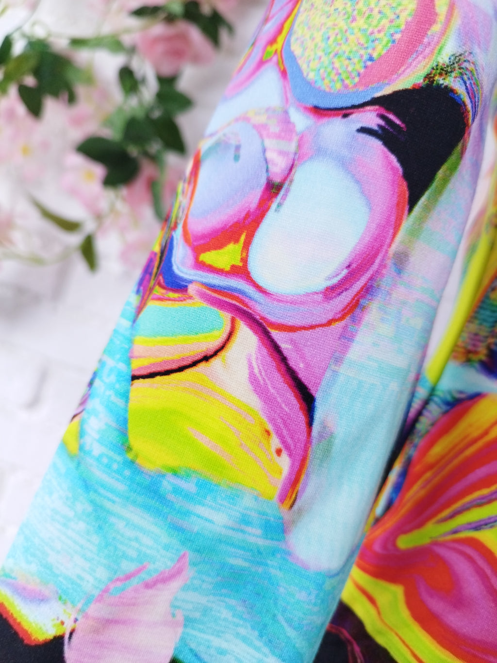 Vestido DESIGUAL Estampado manga larga