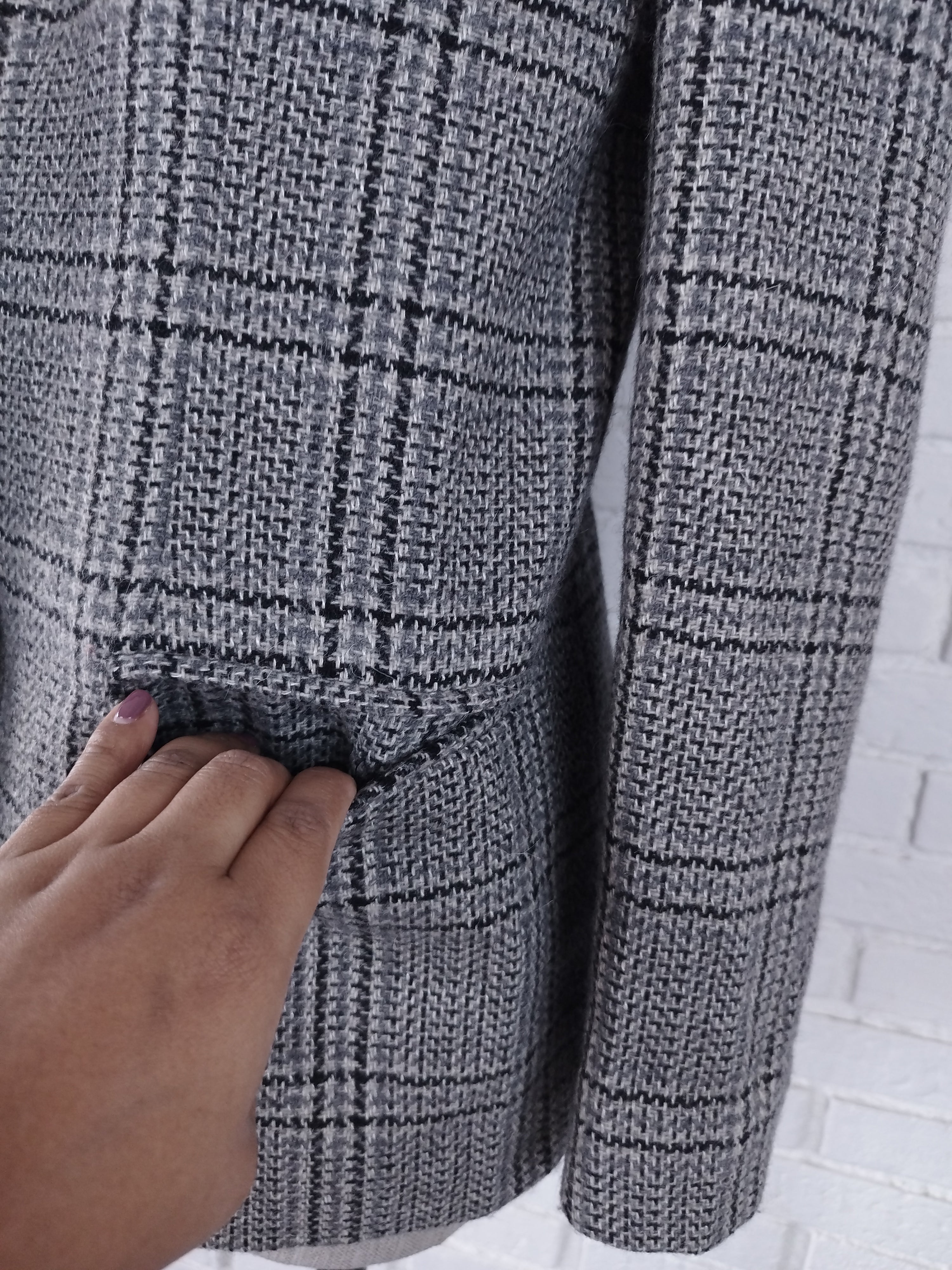 Vintage 90s Wool Blend Blazer — Classic Winter Cut &  Grey Check Pattern