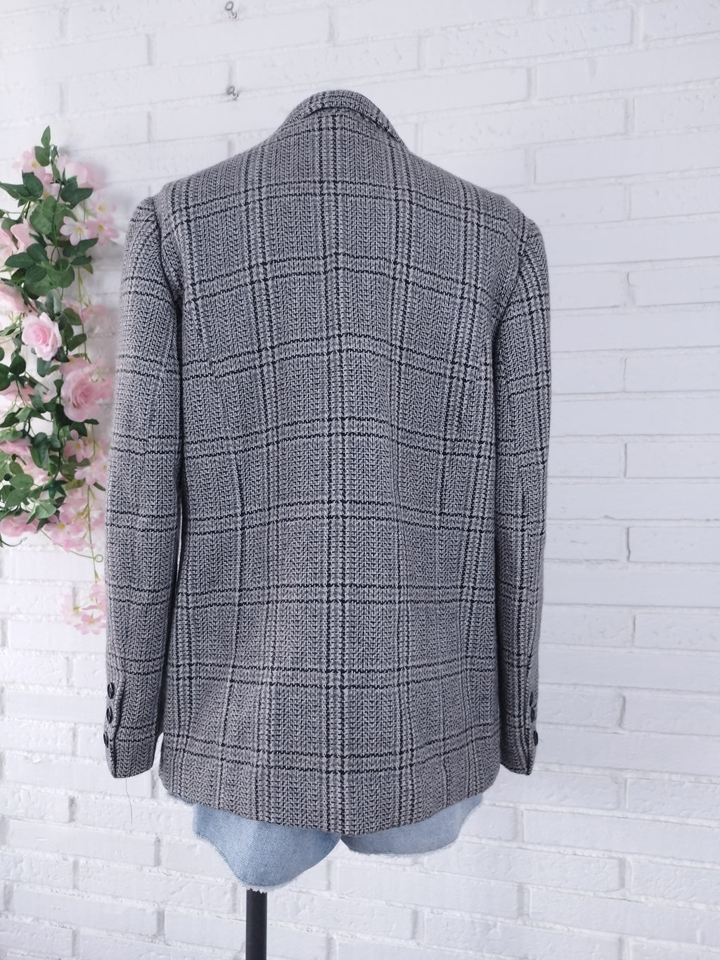 Vintage 90s Wool Blend Blazer — Classic Winter Cut &  Grey Check Pattern