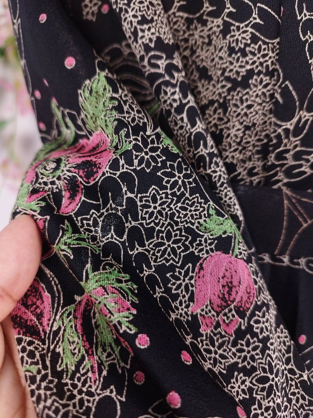 Vintage 80s Dress — Long Sleeves, V-Neck, Neck Tie & Matching Belt