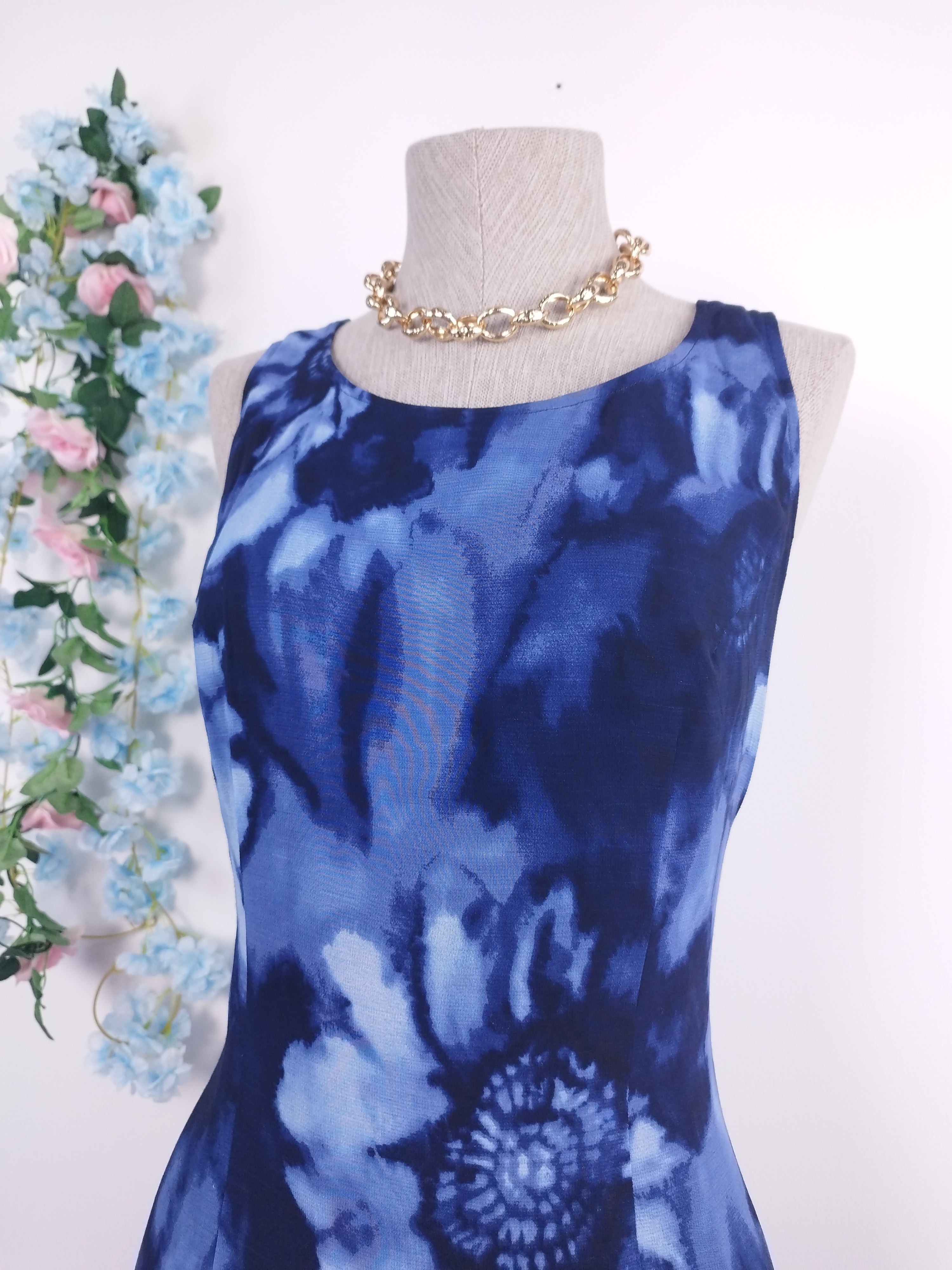 Vintage 90s Maxi Dress — Blue Tie Dye Straight Casual Look Upgrade