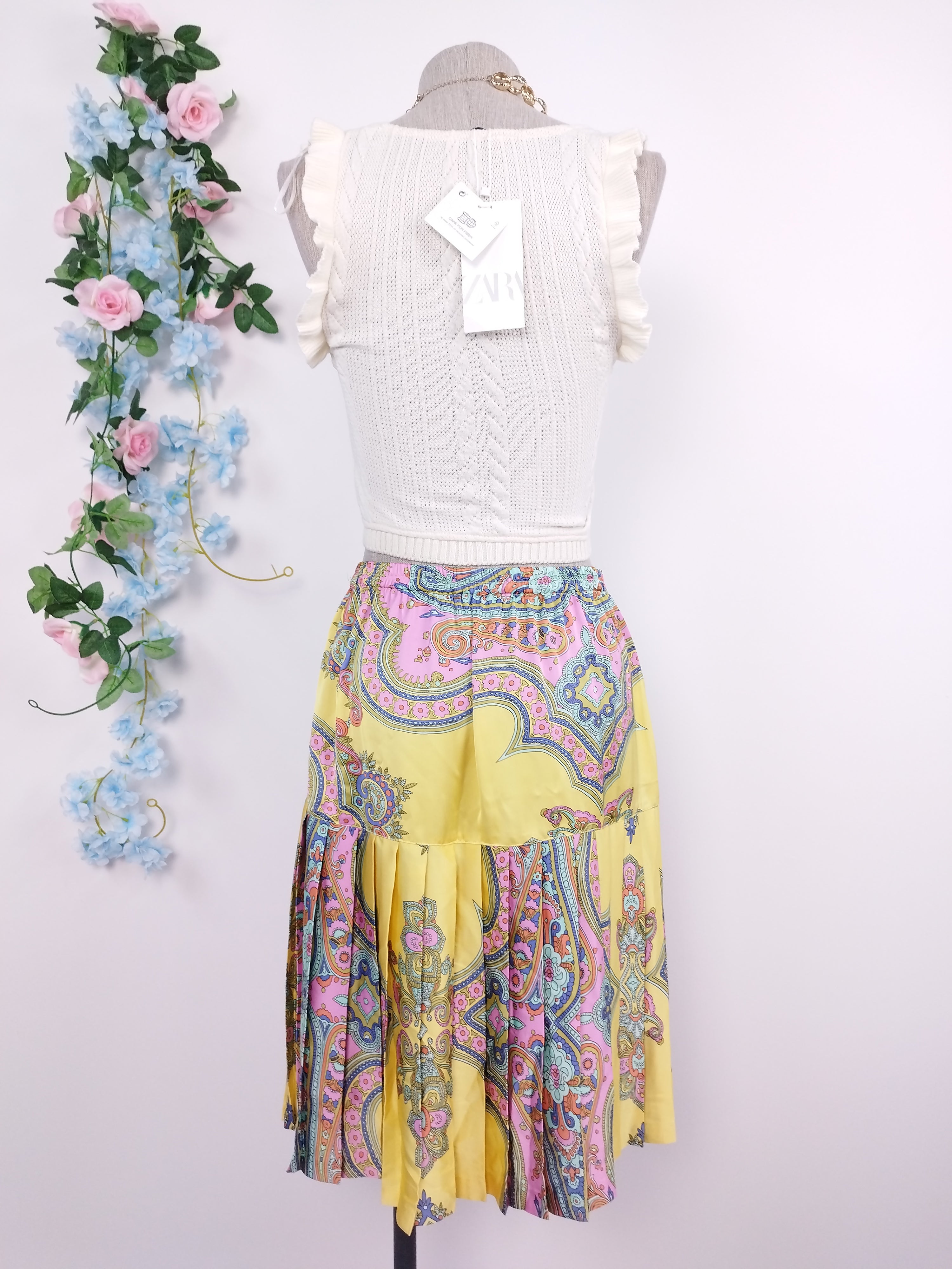 Falda VINTAGE Plisada  Satinada Paisley