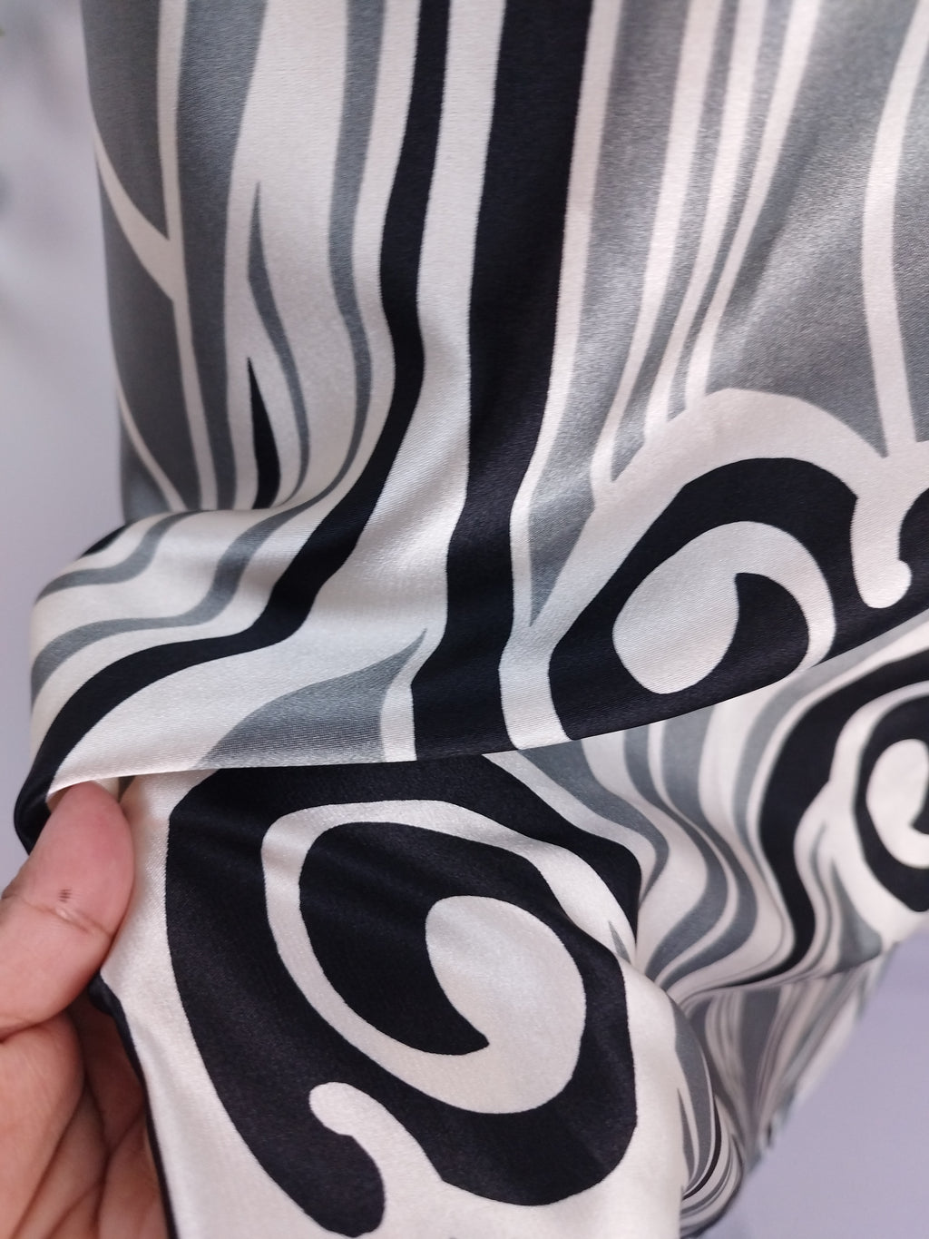 Vintage 2000s Y2K Maxi Dress — V-Neck, Rose Detail & Satin Print